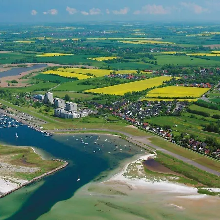 Two-bedroom Holiday In 2 * Wendtorf